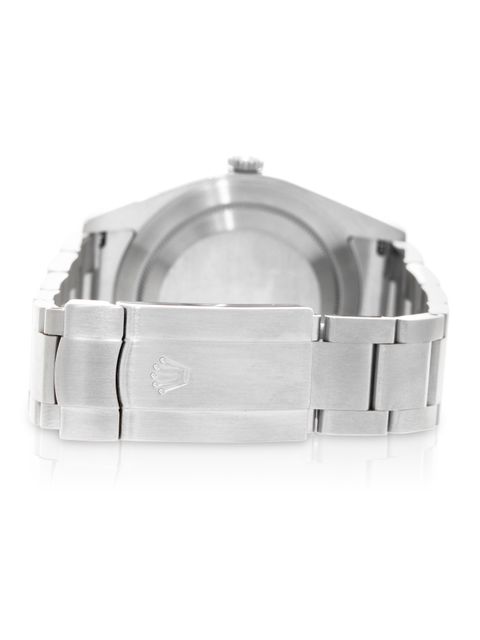 Rolex Oyster Perpetual 114300 Image 4